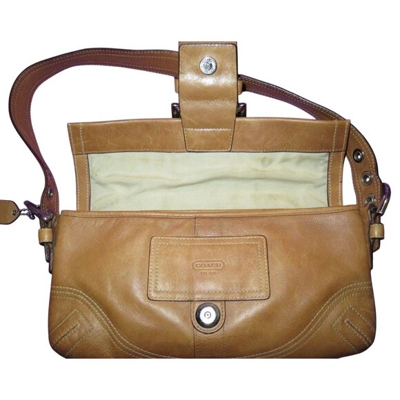 COACH 2005 Vintage Demi Buckle Flap Leather Soho in Camel Brown - Picture 4 of 15